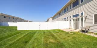 Stylish Townhome in Harrisburg School District – Open Floor Plan & Loft! Gallery 43
