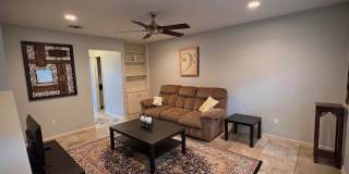 Updated condo at Cobblestone, closet to Campus! Gallery 4