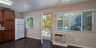 Move in specials! Grossmont Apartments located in the heart of La Mesa! Gallery 4