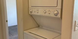 Two Bedroom 3 Bath Duplex-Townhouse in Southwest Medford Gallery 20