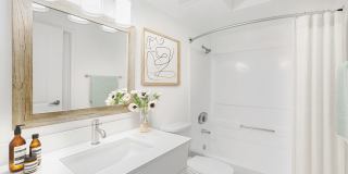 Meadow Glen Apartments Gallery 14