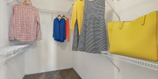 Venicia Gallery 23