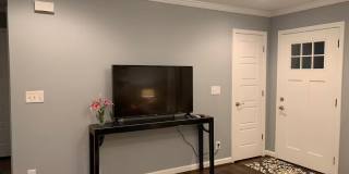 Room in 2 Bedroom Home at Janmar Dr Gallery 1