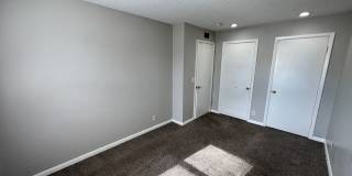2-Bed, 1-Bath Apartment with Garage Parking! Gallery 10