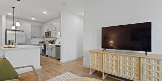 HōM at River Hills Gallery 28