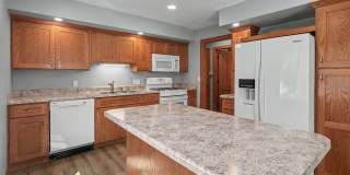 Rent: Cute 3 Bedroom Home Gallery 1
