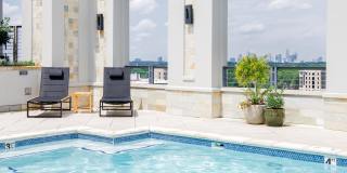 The Residence at Southpark Gallery 17