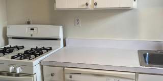 1300 N MEADE Street Gallery 12