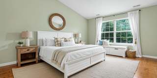 24 Pagoda Lane Gallery 26
