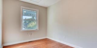 3610 GREENMOUNT Avenue Gallery 19