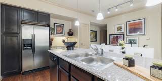 Dolce Living Rosenberg Gallery 18