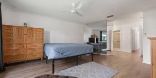 WELCOME TO THIS BEAUTIFULLY UPDATED 2 BEDROOM, 2 BATHROOM VILLA LOCATED IN THE DESIRABLE CENTER GATE COMMUNITY OF SARASOTA! Gallery 15