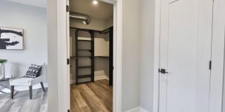 1612-00 CAMBRIDGE Street Gallery 4