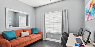 River Oaks Gallery 17