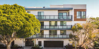 1115 SM Apartments Gallery 10