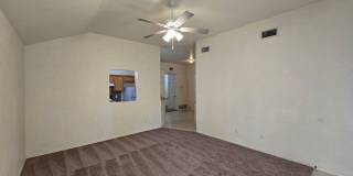 RENT REDUCTION - AVAILABLE NOW! Gallery 8