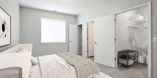 Lakeside Village Gallery 10