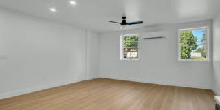 1309 N Bridge Street Gallery 11