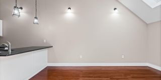 521 Warren Street Gallery 34
