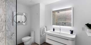 202-10 W RITTENHOUSE Square unit: 2106-2107 Gallery 20