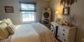 1 Bedroom Condo in Hopkins Gallery 12