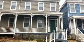 Three-Bedroom Duplex in Downtown Richmond Three-Bedroom Duplex in Downtown Richmond Gallery 1