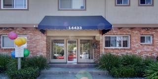 ROYALE APARTMENTS Gallery 25