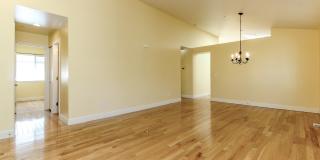 Desirable DuPont Rambler with AC - 1861 Palisade Blvd Gallery 9