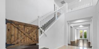 Grand 5-Bedroom Estate — Space, Style & Sophistication Gallery 6