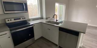 Modern 3-Bedroom Home Backing to Greenbelt in Meridian! Gallery 4