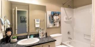 Harbor Square Apartments Gallery 20