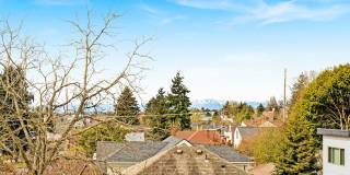 Exceptional 3 bdrm+office Modern Townhome Gallery 15