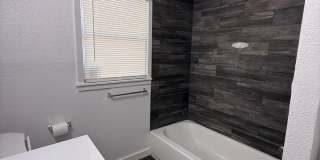 Charming 3BR Home w/ Hardwood Floors, Large Kitchen & Private Fenced Yard Gallery 8