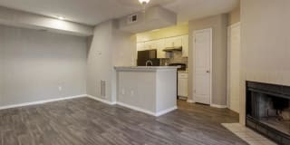 Hub at 934 Apartments Gallery 14