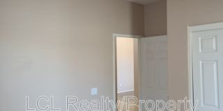1261 Reinhart St Gallery 10