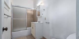 1617 8th St #E - 1 bedroom | 1 bath | Cottage Gallery 12