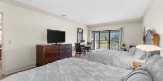 Furnished Resort 2/2 Condo, on Golf Course, Lake Views Gallery 13