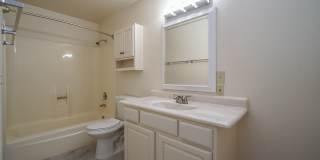 Exceptional 6-Bedroom Residence Near ASU with Garage & Modern Conveniences Gallery 18