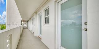 1075 NE Miami Gardens Dr Gallery 5