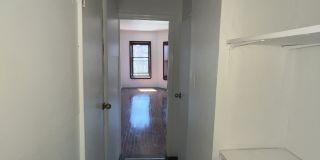 73 Hart St Gallery 9