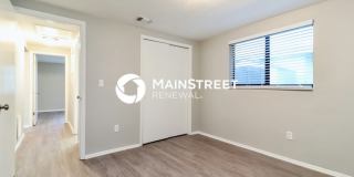4621 Bowl Street Gallery 11