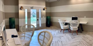 Stoneview Gallery 32