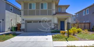 4 bdrm 2.5 bth, 1678 sq ft Gallery 1