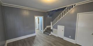 REMODELED 2 bedroom townhouse Gallery 4