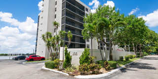 105 Lake Emerald Drive Gallery 1