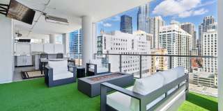 146 W Erie Street Gallery 8