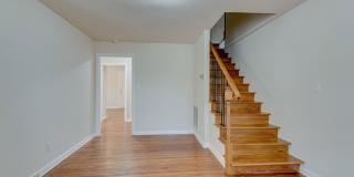 3bed 2bath West End Duplex Gallery 7