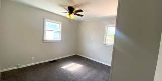 Beautiful 3 Bedroom, 1 Bath Home in Peoria! Gallery 7