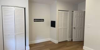 1085 River Birch Street Gallery 13