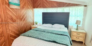 19631 NE 12th Ct Gallery 1
